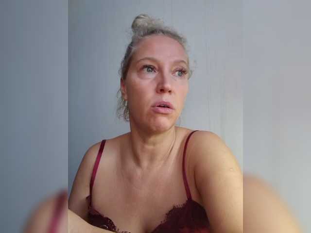 MoonKitten live cam on BongaCams