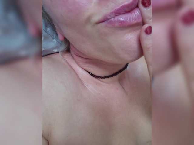 MoonKitten live cam on BongaCams
