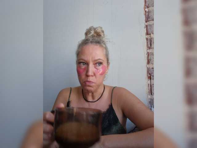 MoonKitten live cam on BongaCams