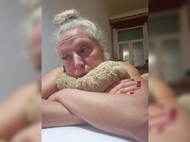 MoonKitten live cam on BongaCams