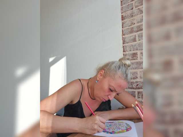 MoonKitten live cam on BongaCams