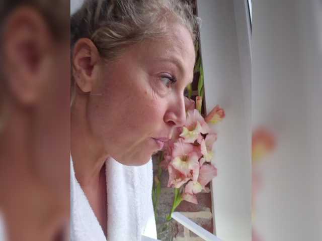 MoonKitten live cam on BongaCams