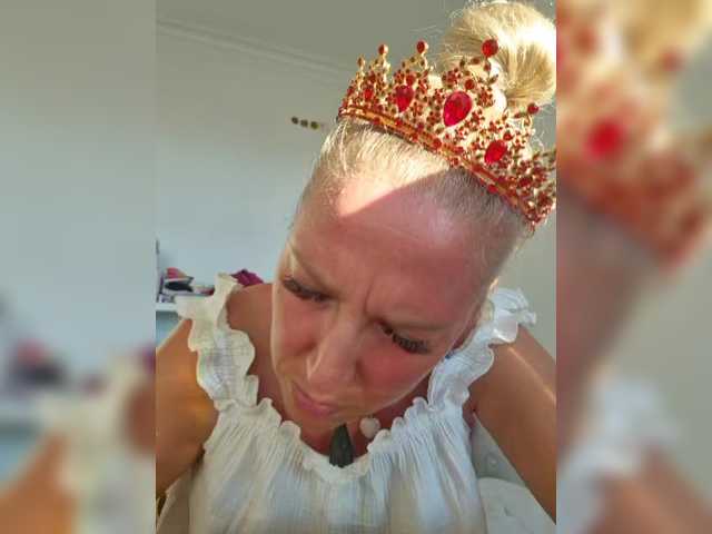 MoonKitten live cam on BongaCams