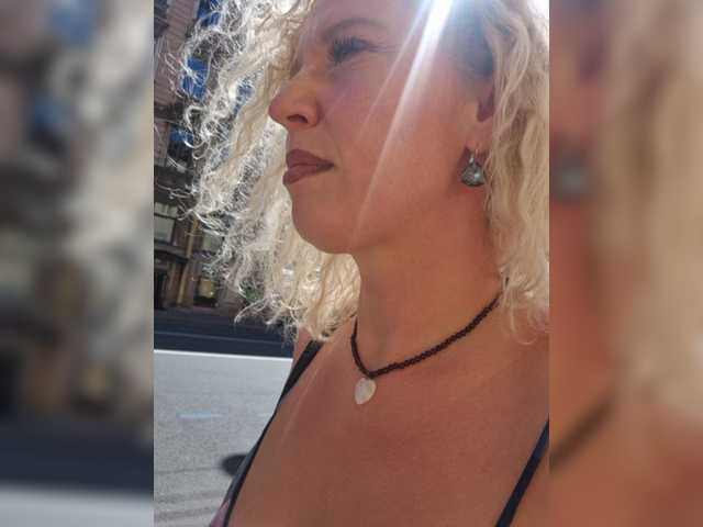 Live трансляция Markiza_Angelov - slutnetki.online
