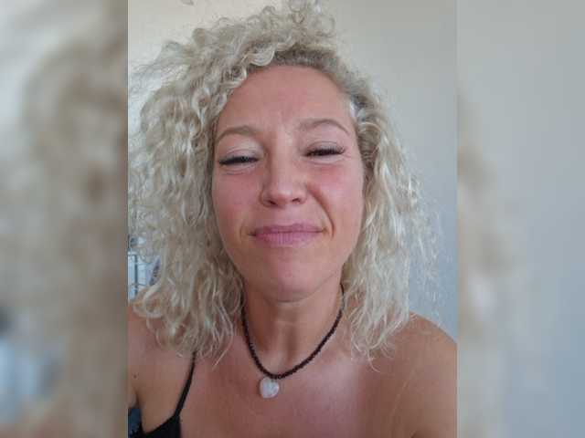 Markiza_Angelov live webcam show