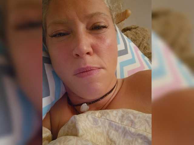 MoonKitten live cam on BongaCams