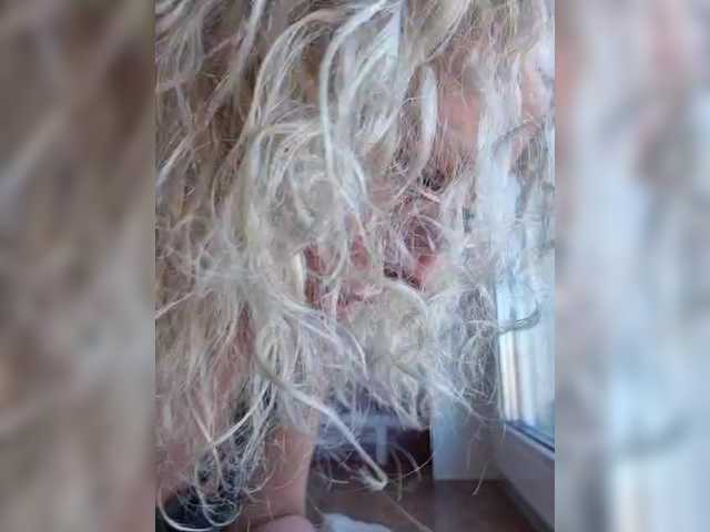 MoonKitten live cam on BongaCams