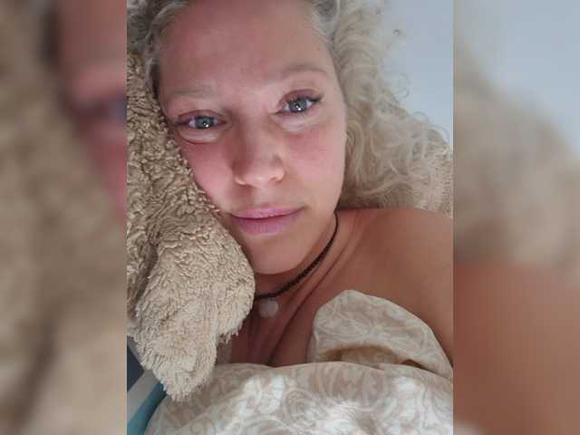 MoonKitten live cam on BongaCams