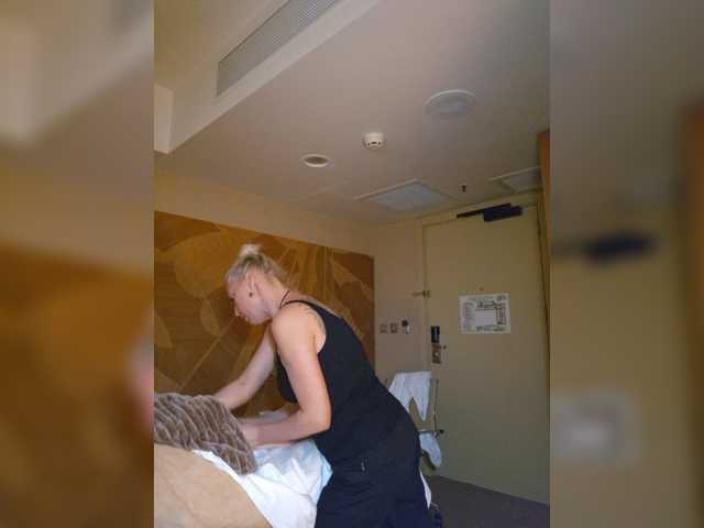 MoonKitten live cam on BongaCams