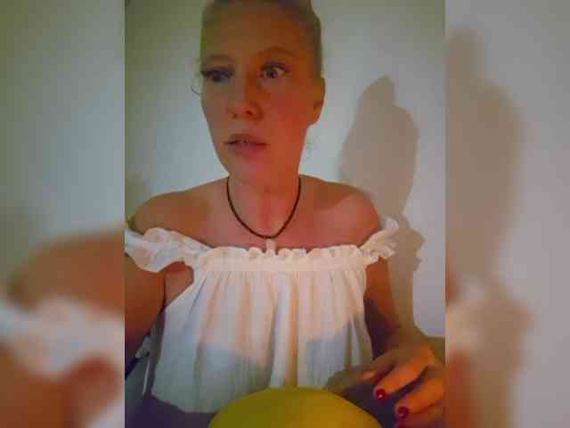 MoonKitten Sex Cam Show