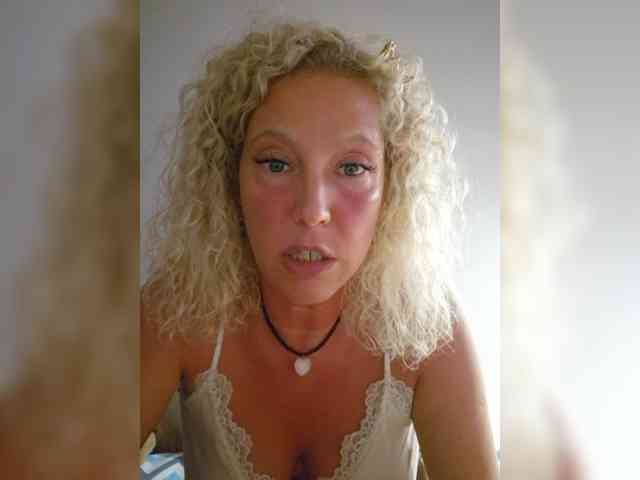 MoonKitten Sex Cam Show