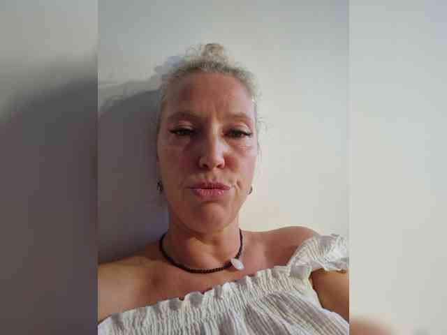 MoonKitten Sex Cam Show