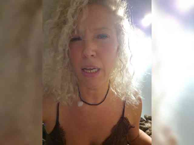MoonKitten webcam