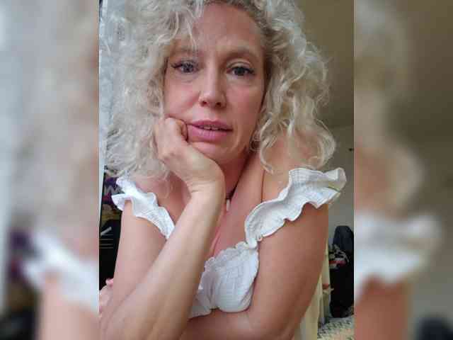 MoonKitten Sex Cam Show