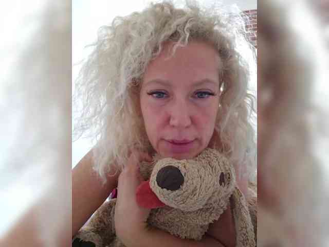 MoonKitten Sex Cam Show