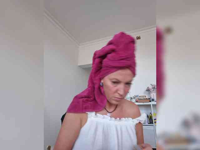 MoonKitten Live Webcam on BongaCams