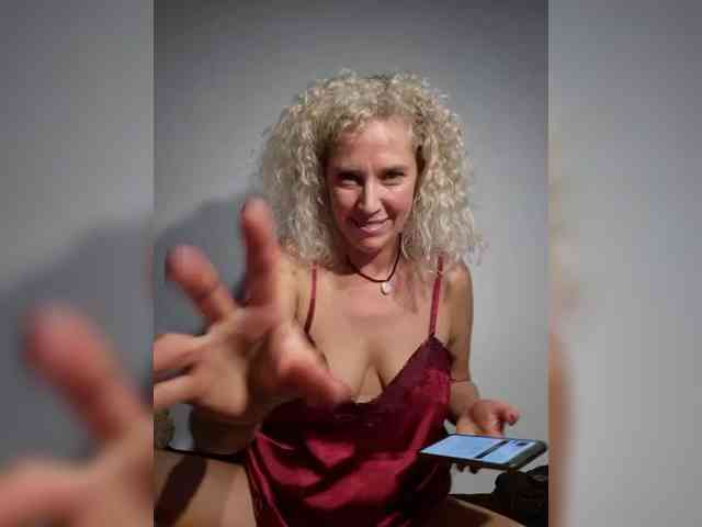 MoonKitten Sex Cam Show