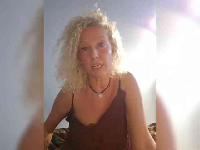 MoonKitten webcam