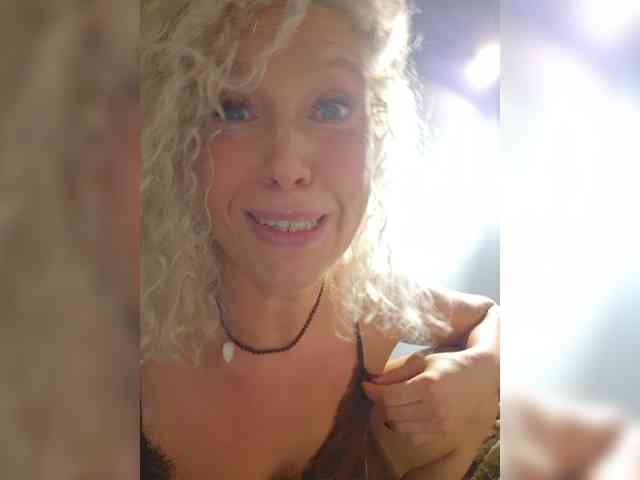 MoonKitten webcam