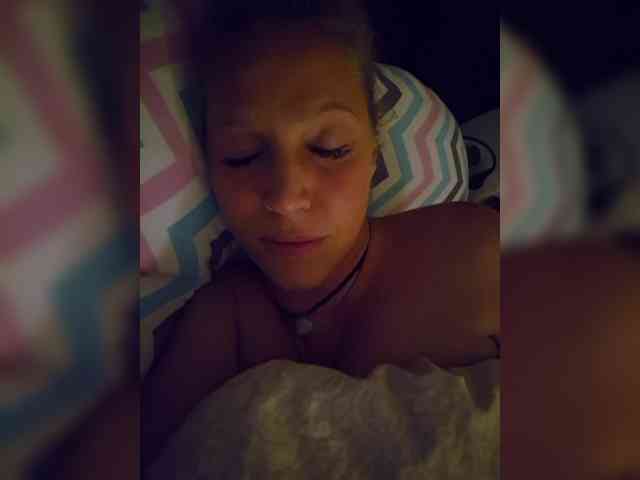 MoonKitten Sex Cam Show