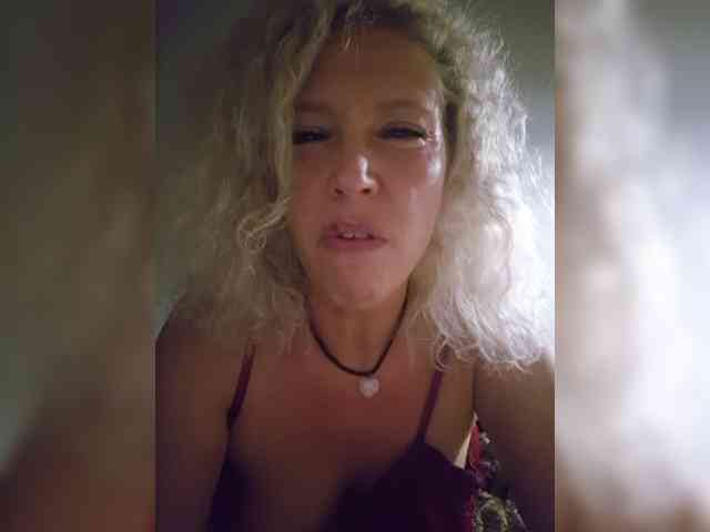 MoonKitten Sex Cam Show