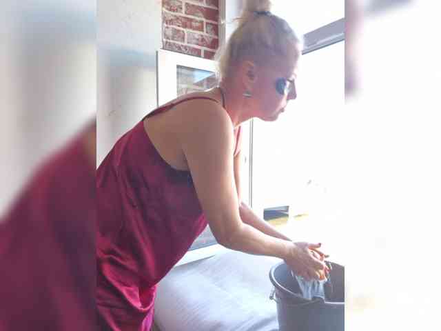 MoonKitten Sex Cam Show