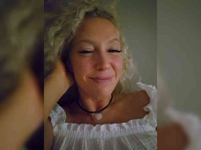 MoonKitten Sex Cam Show