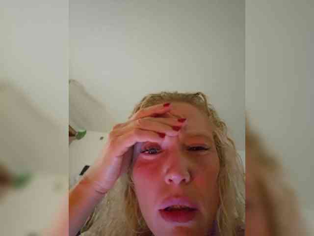 MoonKitten Sex Cam Show