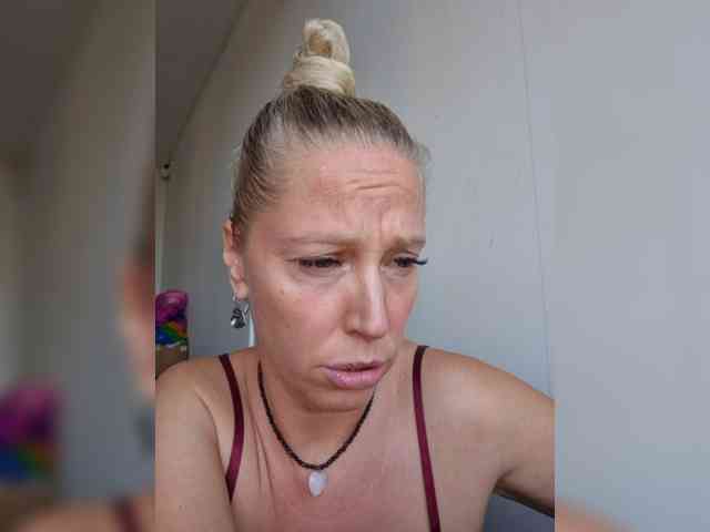 MoonKitten Sex Cam Show