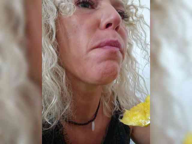 MoonKitten Sex Cam Show
