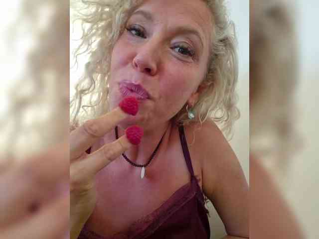 MoonKitten webcam