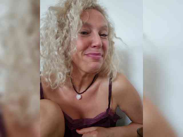 MoonKitten webcam