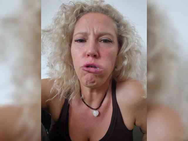 MoonKitten Sex Cam Show