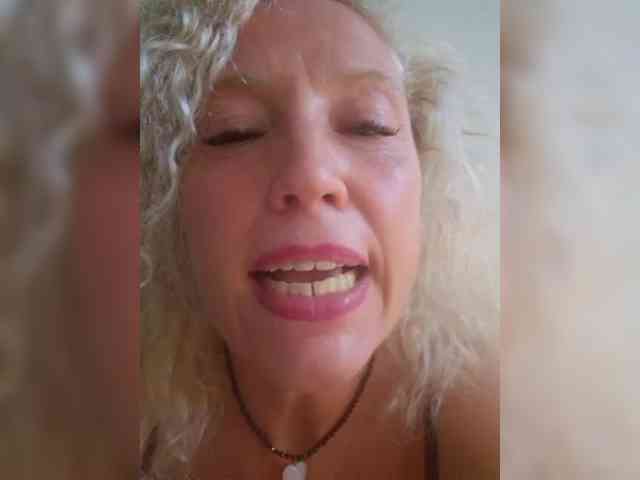 MoonKitten webcam