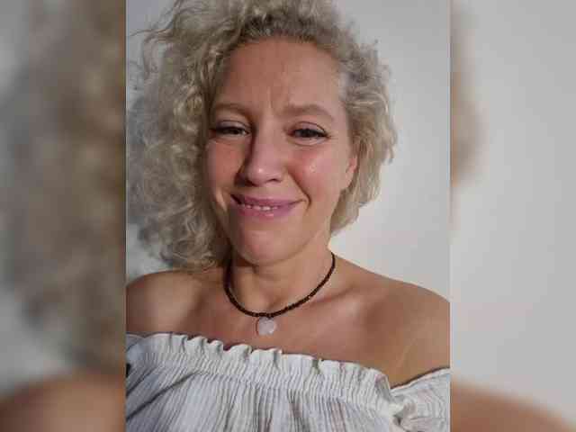 MoonKitten Sex Cam Show