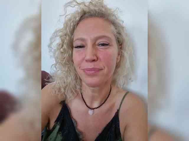 MoonKitten Sex Cam Show