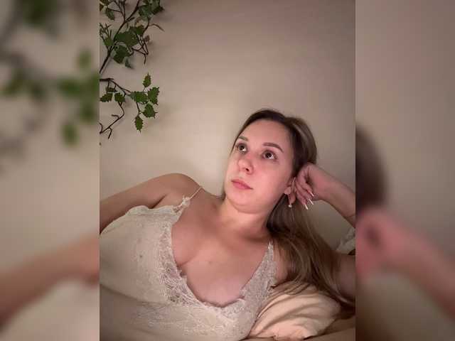 Fantazyorka00 live cam on BongaCams