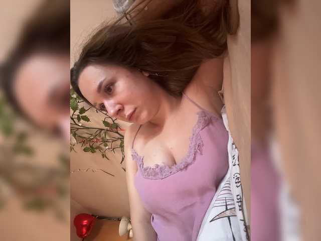 Fantazyorka00 live cam on BongaCams