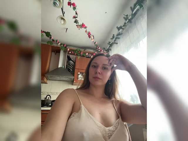 Fantazyorka00 live cam on BongaCams