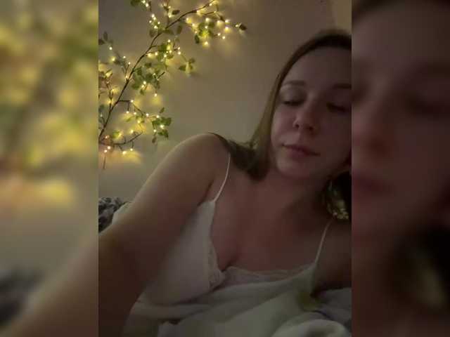 Fantazyorka00 live cam on BongaCams