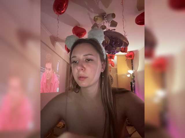 Fantazyorka00 live cam on BongaCams