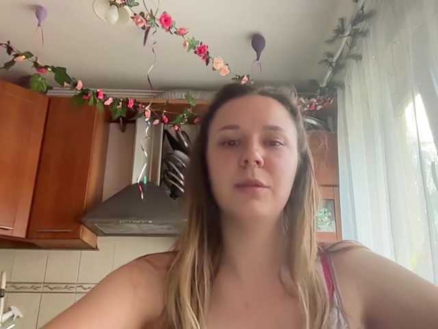 Fantazyorka00 live cam on BongaCams