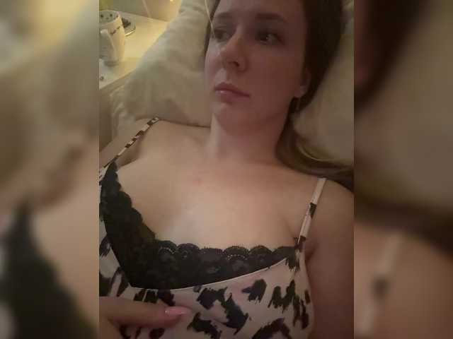 Fantazyorka00 live cam on BongaCams