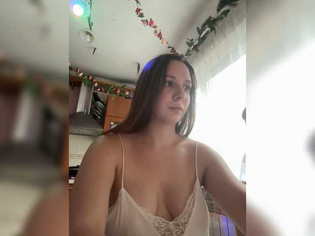Fantazyorka00 live cam on BongaCams