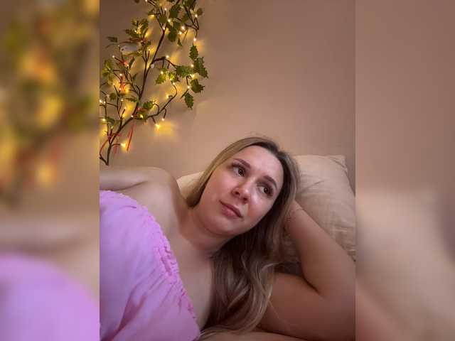 Fantazyorka00 live cam on BongaCams