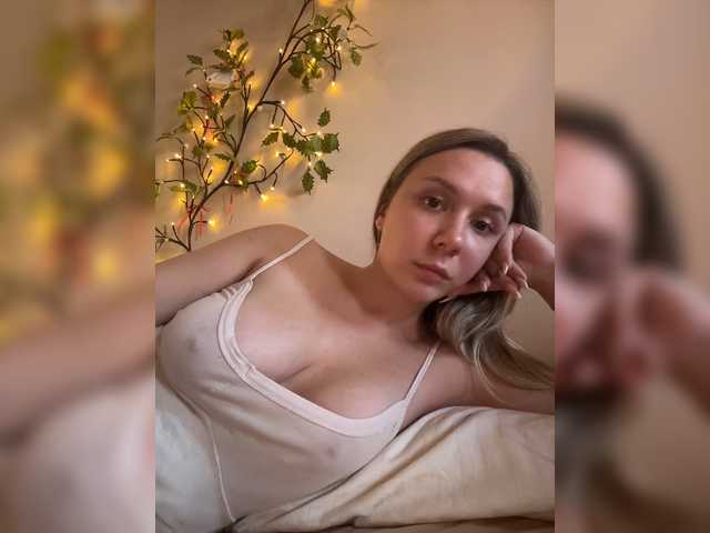 Fantazyorka00 live cam on BongaCams