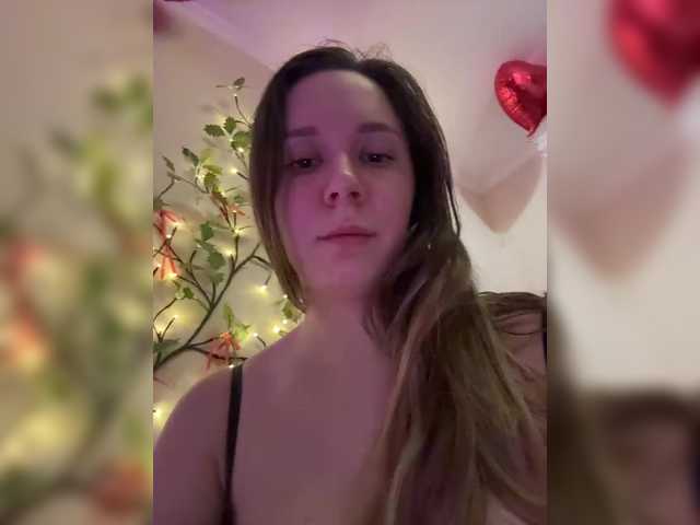 Fantazyorka00 live cam on BongaCams