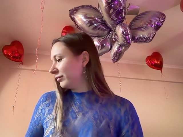 Fantazyorka00 live cam on BongaCams