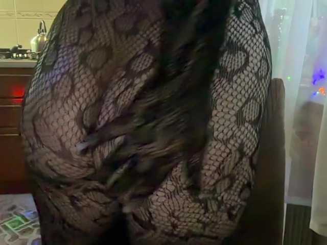 Fantazyorka00 live cam on BongaCams