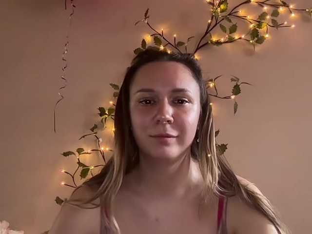 Fantazyorka00 live cam on BongaCams